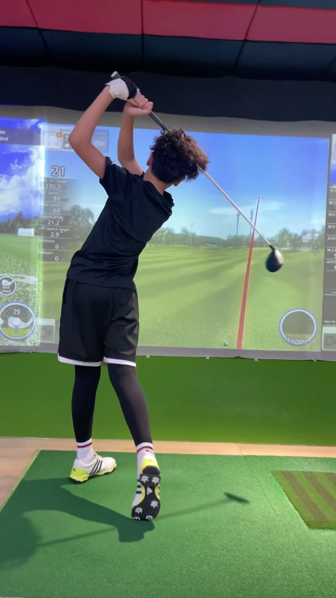 (Golf familyVN)sự kết hợp chuyền bóng của Hai anh em hay quá ? #golf #shorts